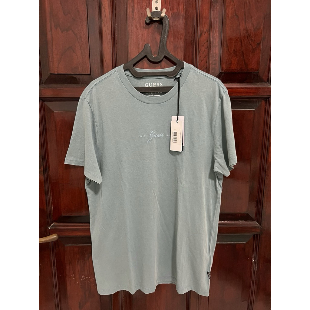 GUESS T-Shirt Original Brand NEW with Price Tag Size M Baju Kaos Knit Kemeja tshirt t shirt sweater 