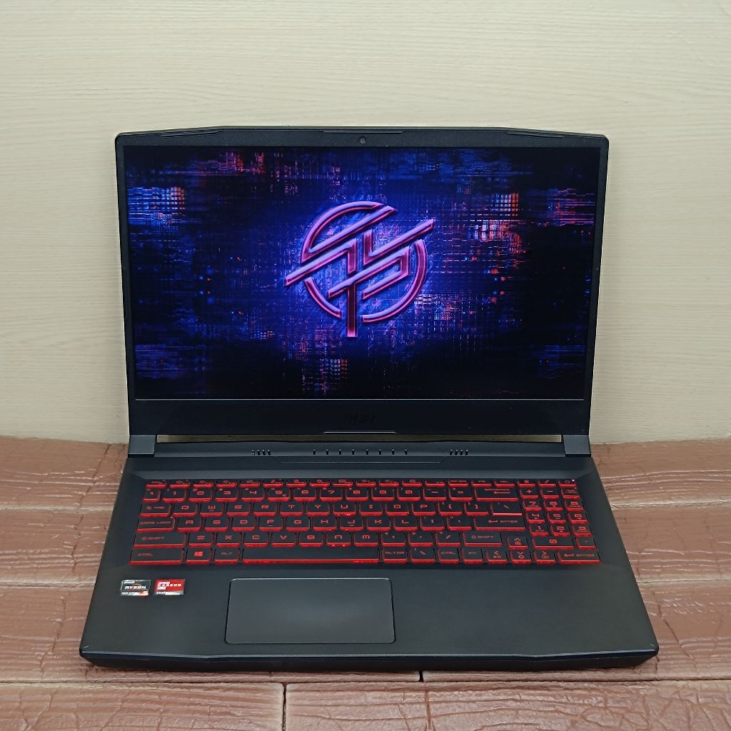 Laptop MSI GAMING Bravo 15 B5DD AMD RYZEN 5-5600H RAM 8GB SSD 512GB RX 5500M 144Hz