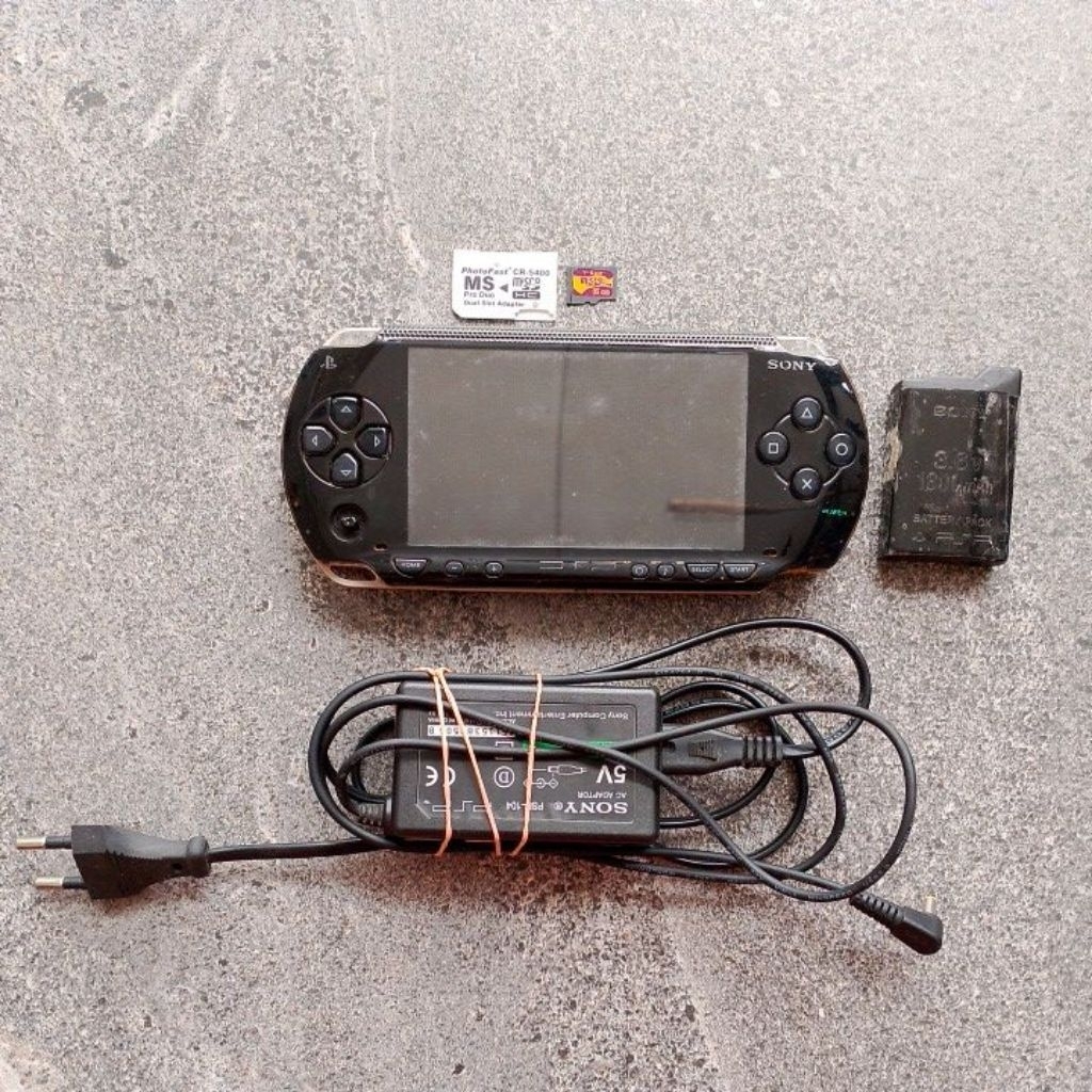 Sony PSP Seri 1000 Hitam