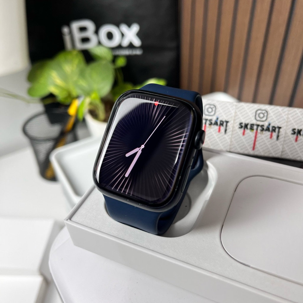 Apple Watch Series 7 45mm Black iBox iwatch Strap Original Battery Health 86%