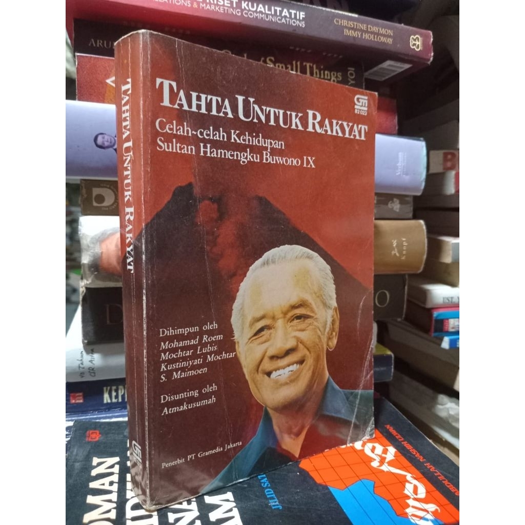 Tahta untuk rakyat Celah celah kehidupan hamengku buwono IX