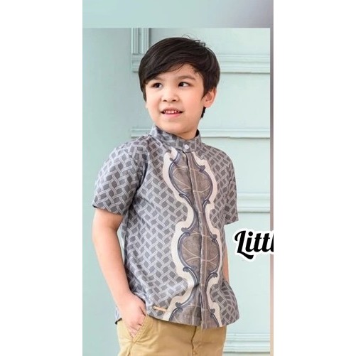 LITTLE KAI SMOKED PEARL wearing klamby