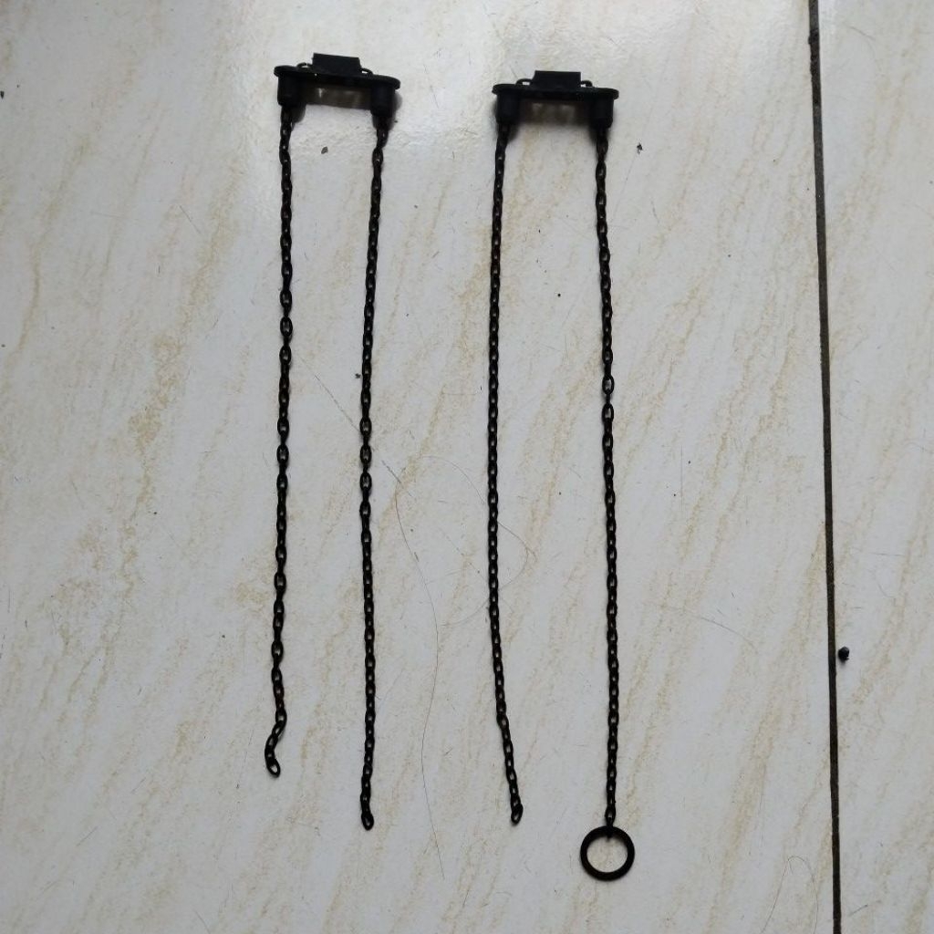 SEPASANG RANTAI BANDUL JAM KIKUK BATERAI JADUL