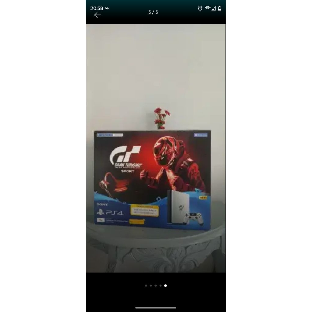 PS4 slim grand turismo