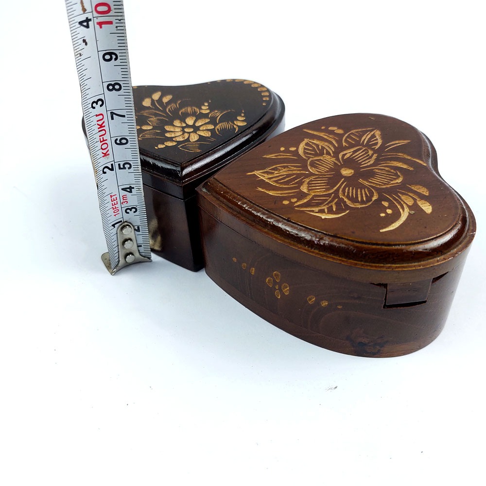Kotak Kayu Jati Ukir / Kotak Perhiasan / Souvenir Kayu Ukir Model Love