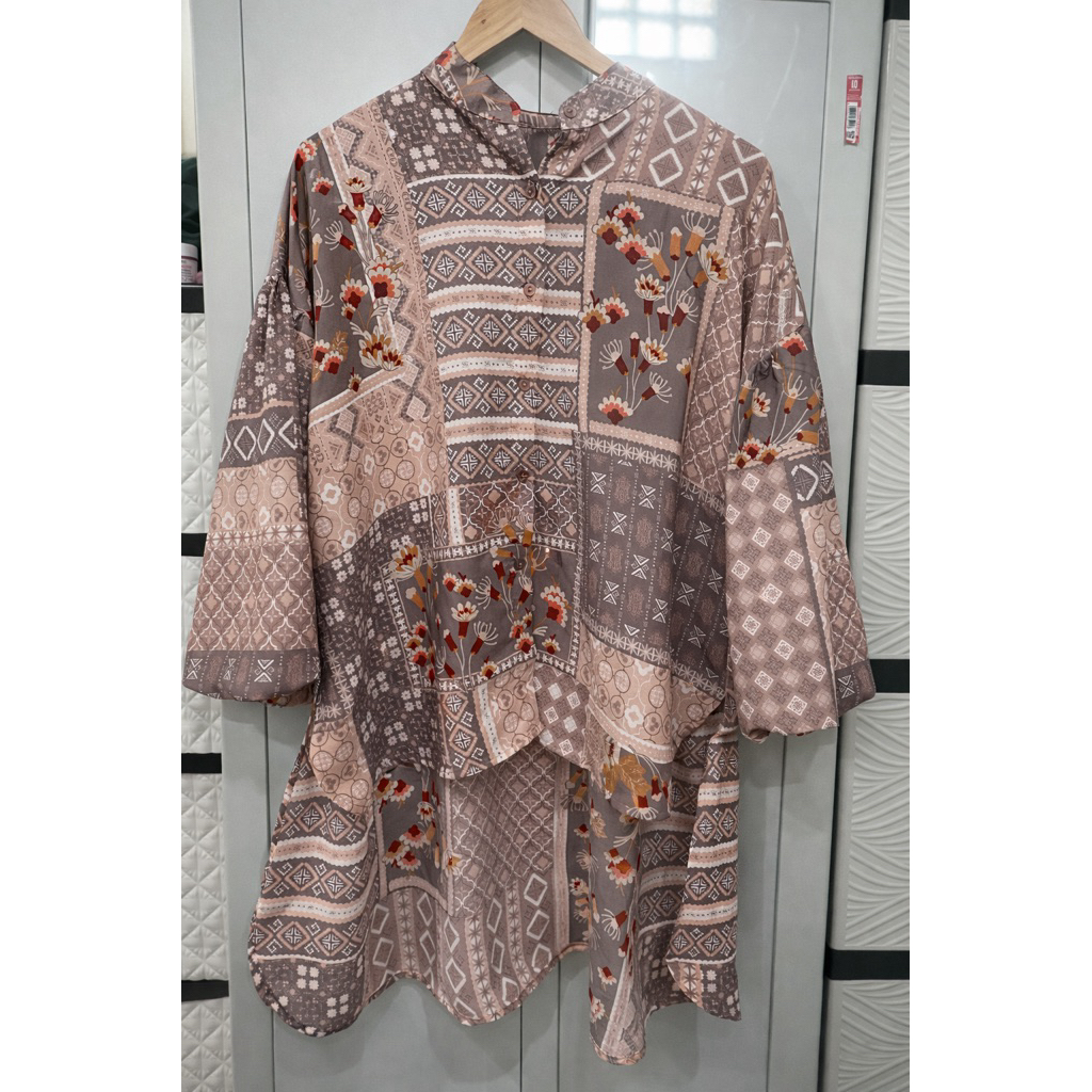 Kemeja wanita jumbo lengan balon