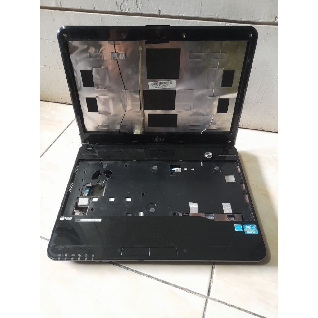 CASING LED LAPTOP FUJITSU LH532 BEKAS