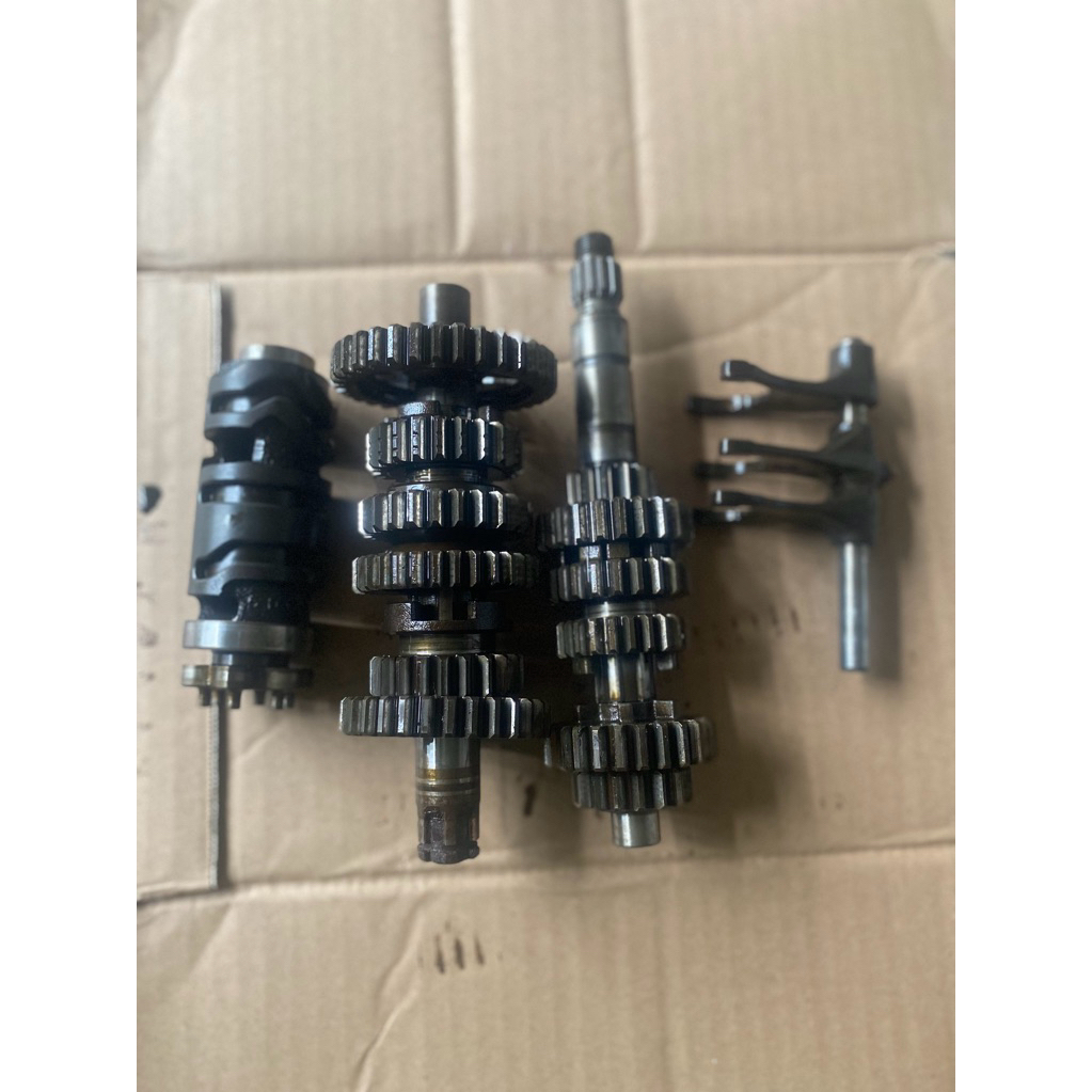 Rasio 6 speed yamaha R15 v2 original