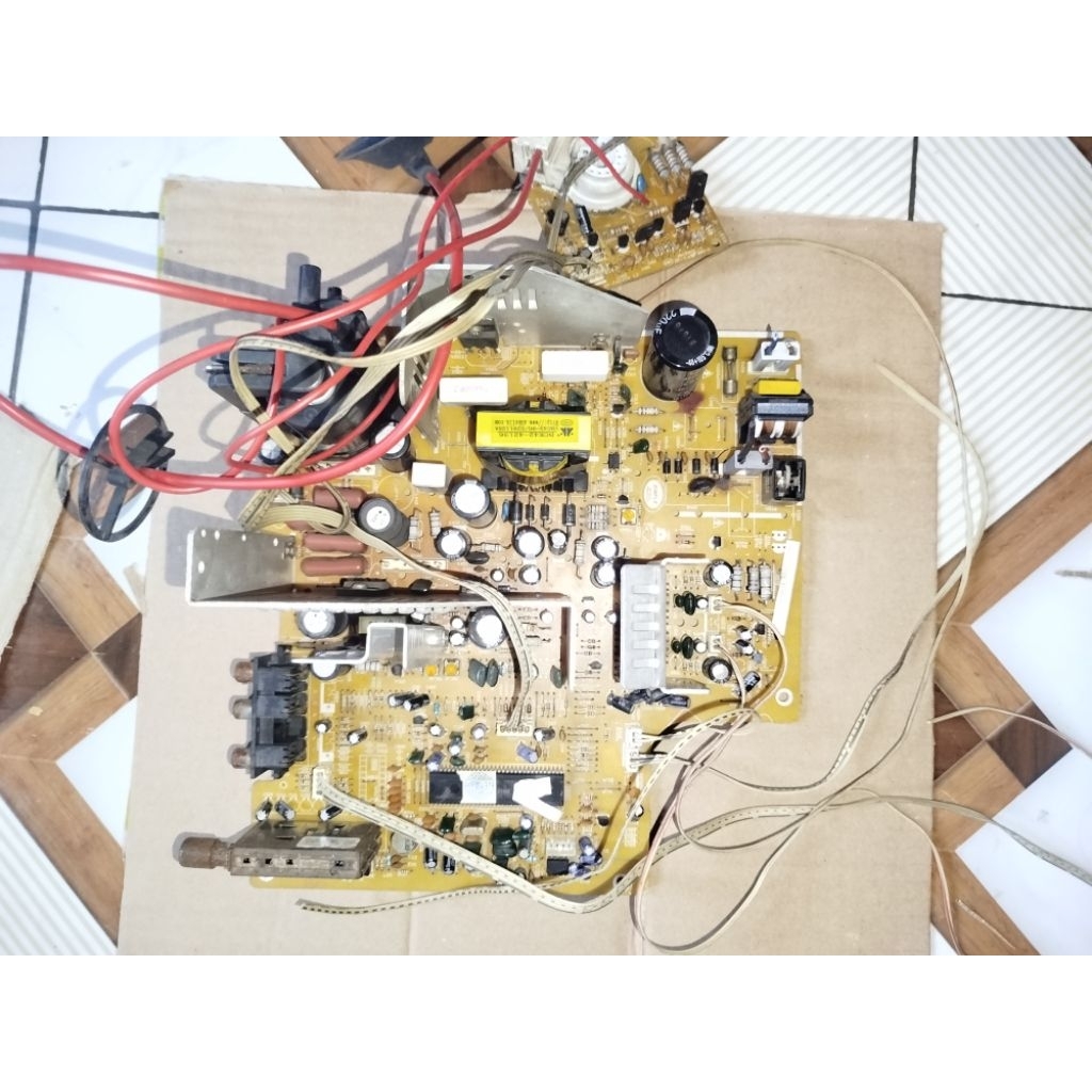 mesin tv cina 29 in  copotan belum uji coba / gembling