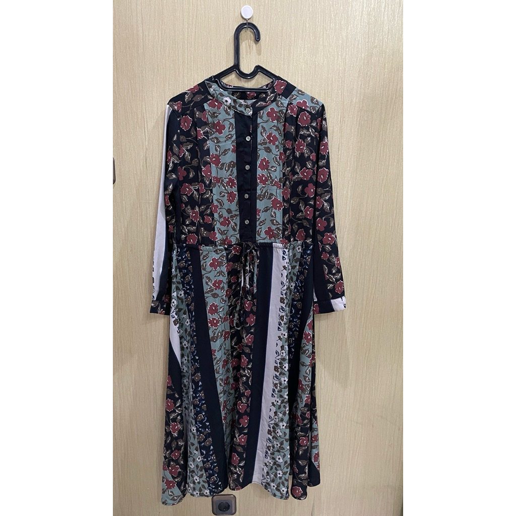 Dress Panjang Motif Bunga (Preloved)