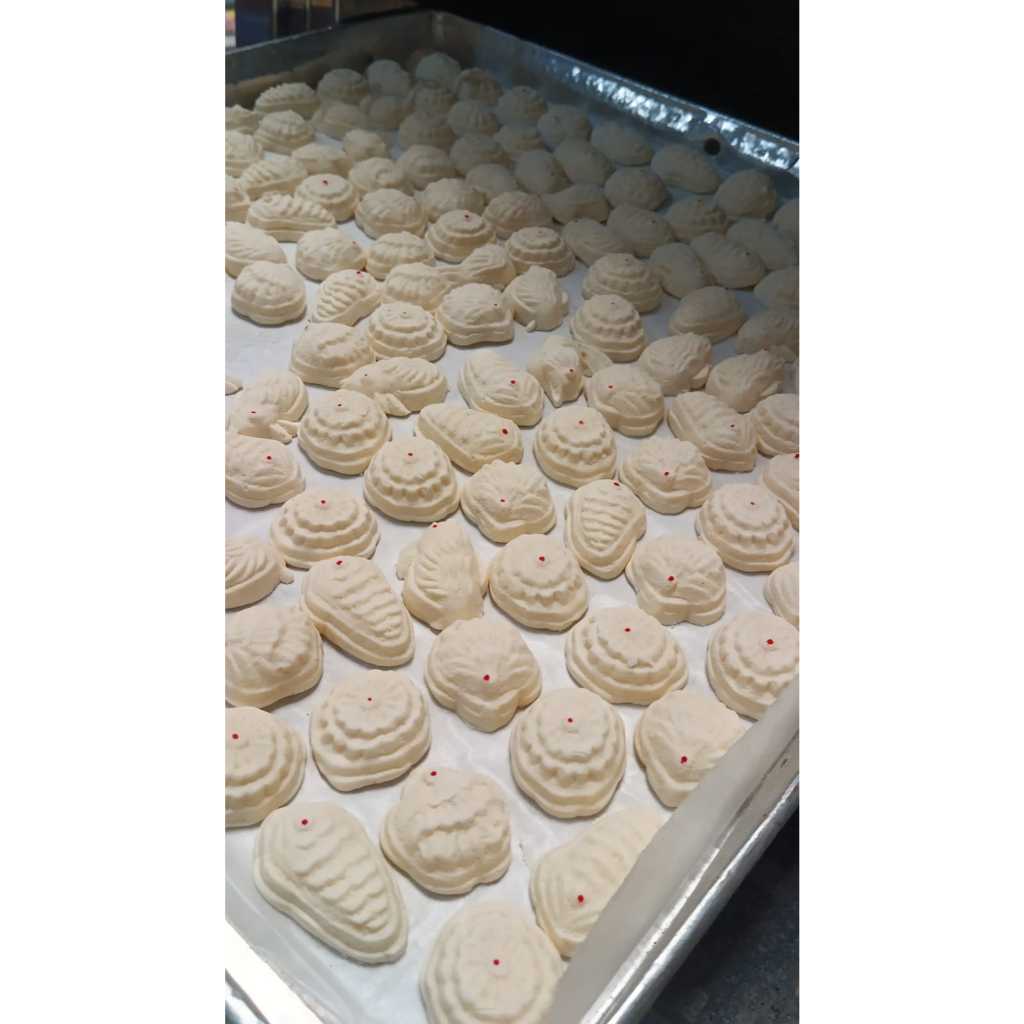 Kue Bangkit Medan Tradisional Putih Lembut Lumer Di Mulut Tanpa Pengawet