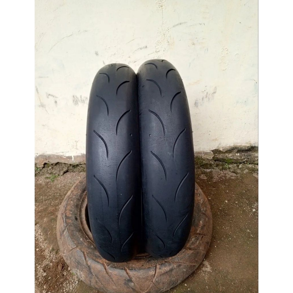 SEPASANG BAN MOTOR UKURAN 90/80 RING 14 MERK FDR MP27