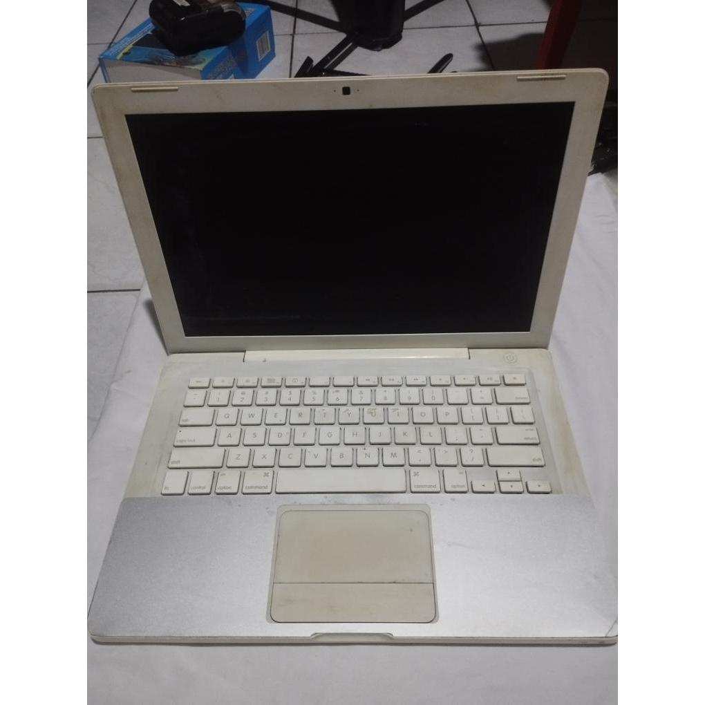 Macbook A1181 2007 (rusak)