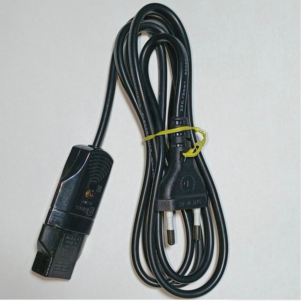 Kabel Power untuk Keyboard Roland E10 E20 E30 E70 E86 E96 E660 G800