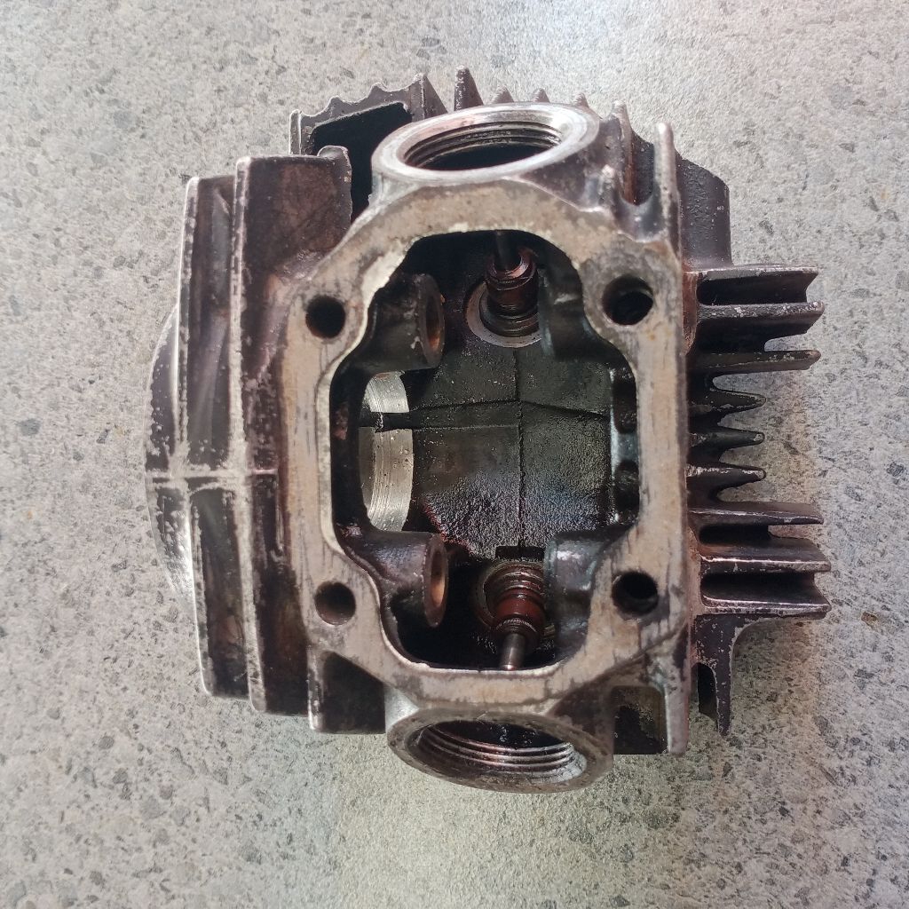 kop Head Blok Grand Supra minus Bosh klep longgar Oblak