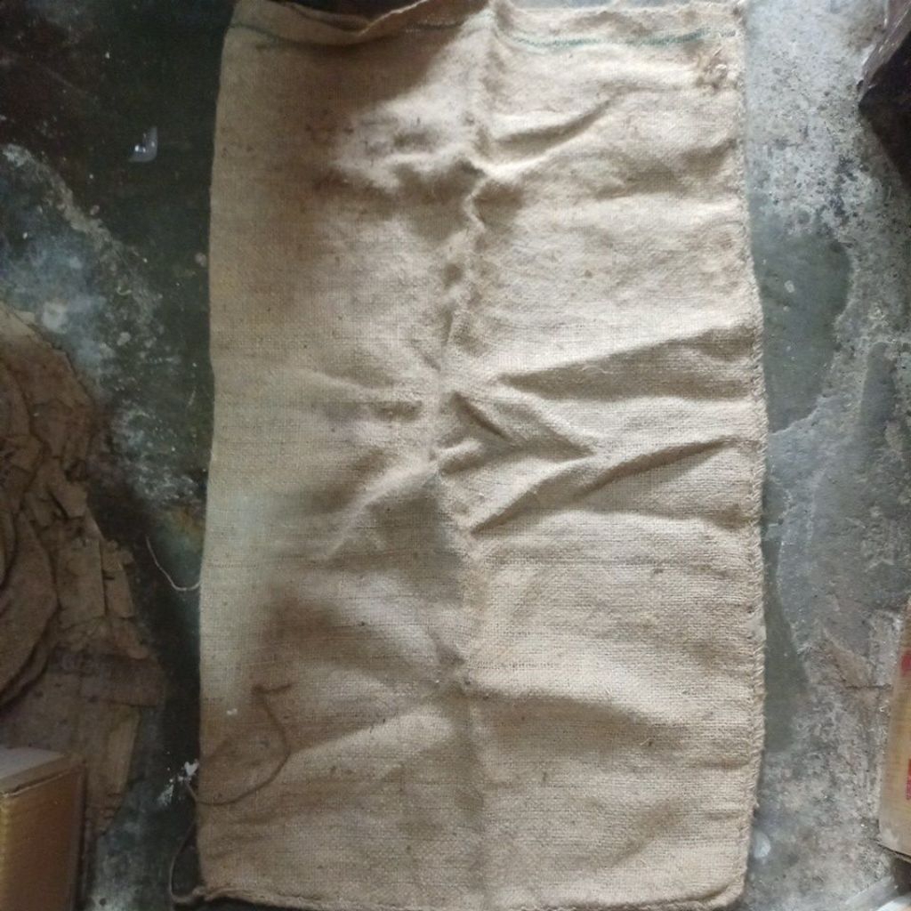 Karung Goni Tebal bekas kacang tanah 50kg