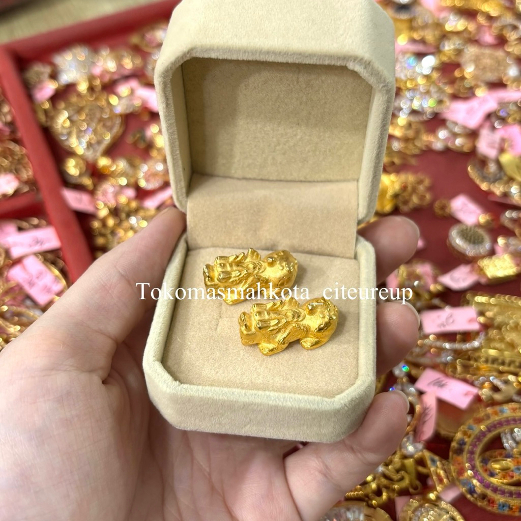 CHARM LIONTIN GELANG TALI EMAS 16K