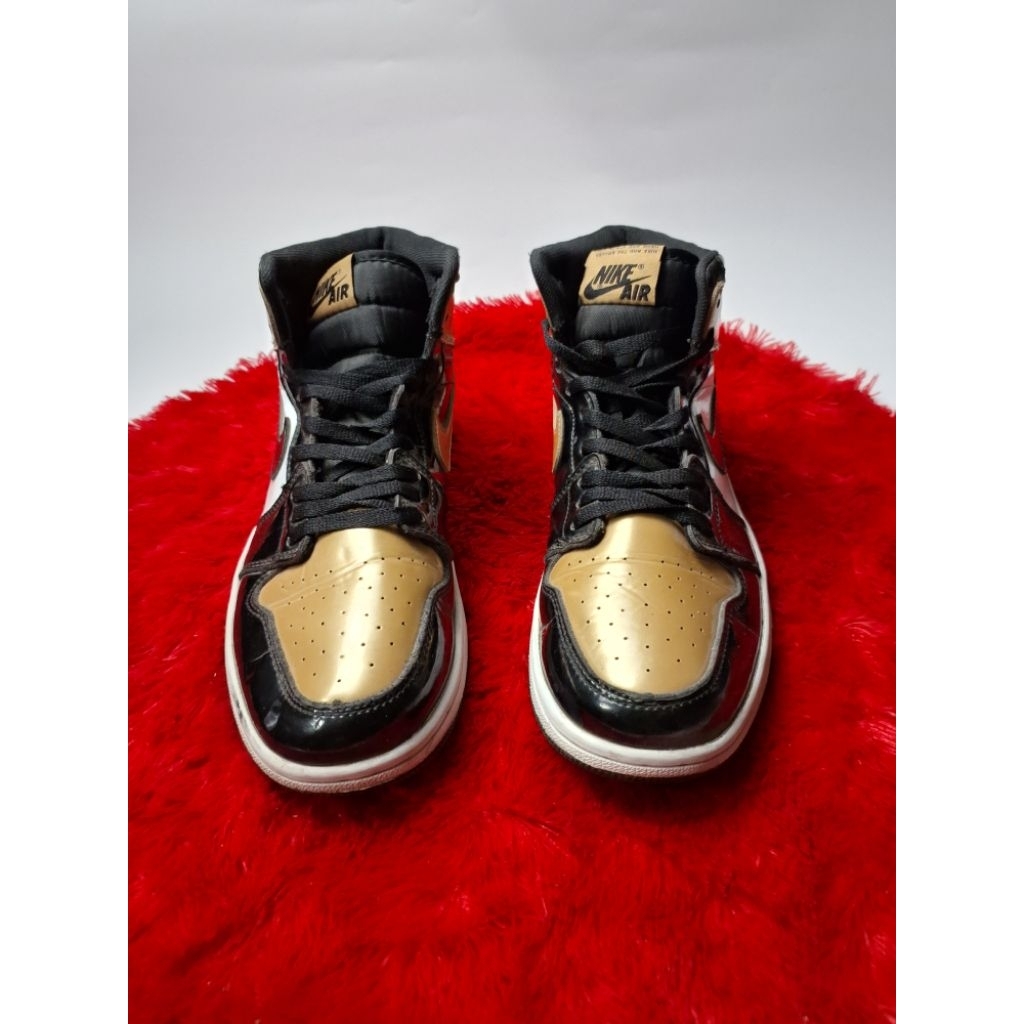Sepatu Jordan 1 High Ukuran 40