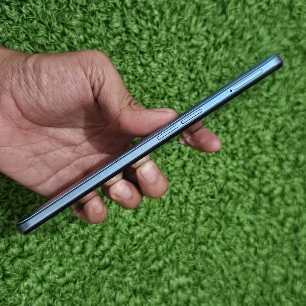 realme 9 pro plus dual SIM 8/256gb bekas resmi