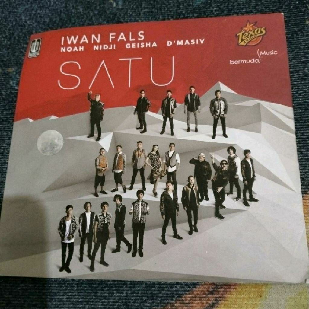 cd iwan fals noah dmasiv satu