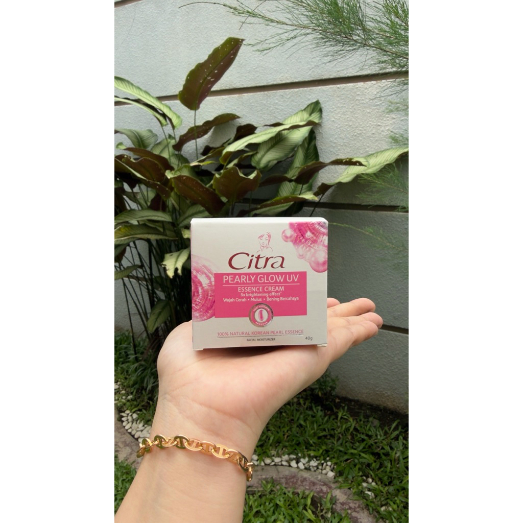 Pelembab Wajah Citra 40g dengan Perlindungan UV & Nutrisi Mutiara