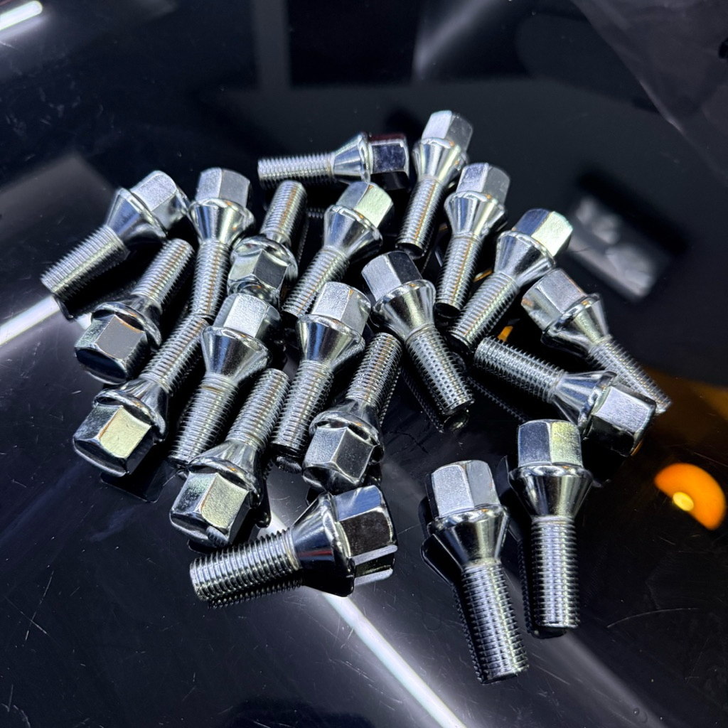 Baut Roda Mobil Mercy Mercedes Benz BMW Mazda VW M12 x 1.5 Kunci 17mm Kerucut Wheel Hub Lug Bolt