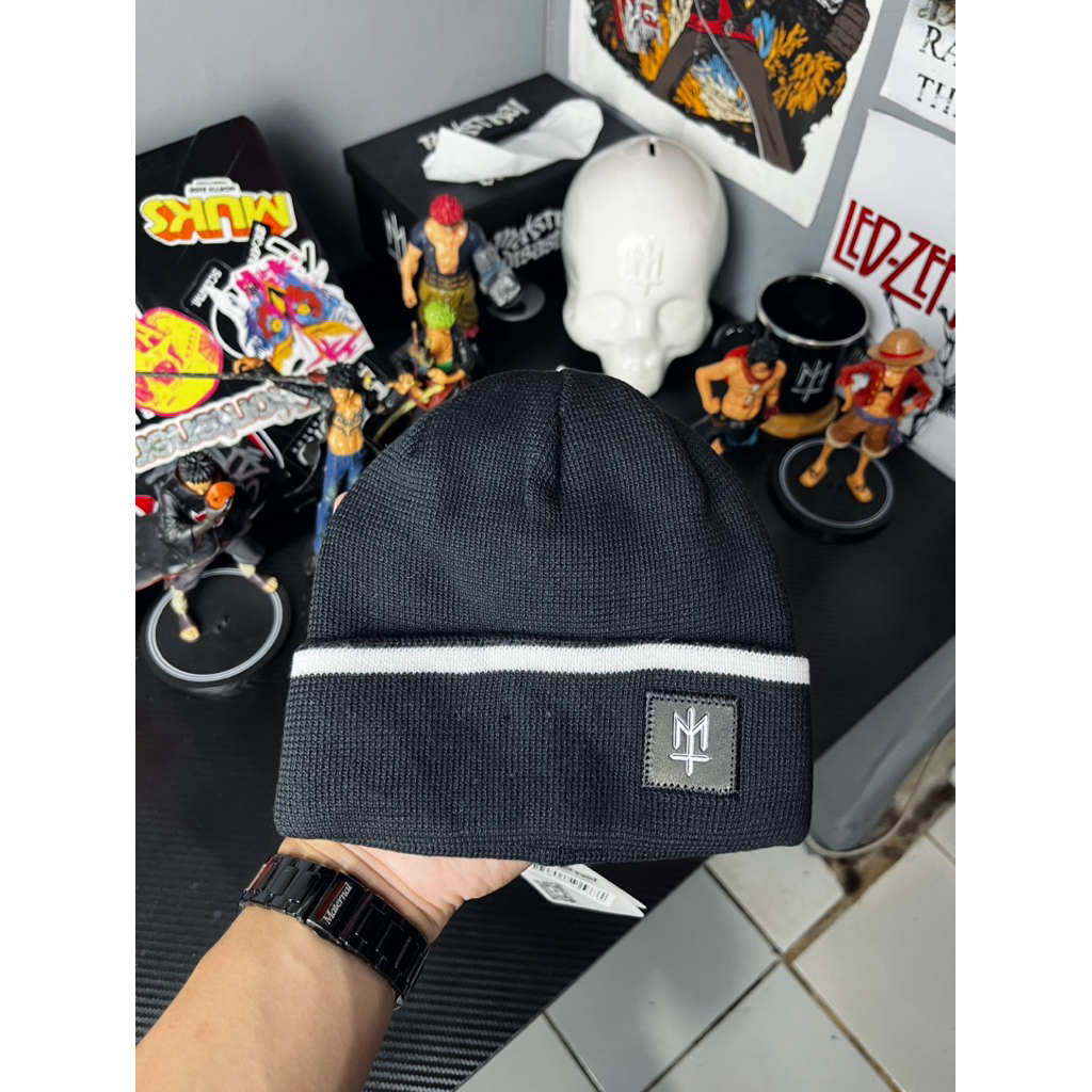 beanie maternal disaster - bleant