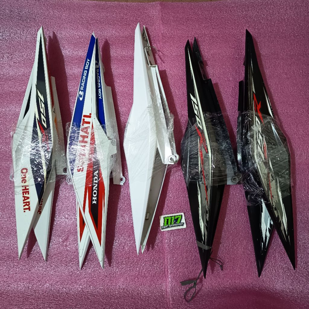 Cover Body Belakang Honda Sonic 150 R LED Kanan Kiri Original