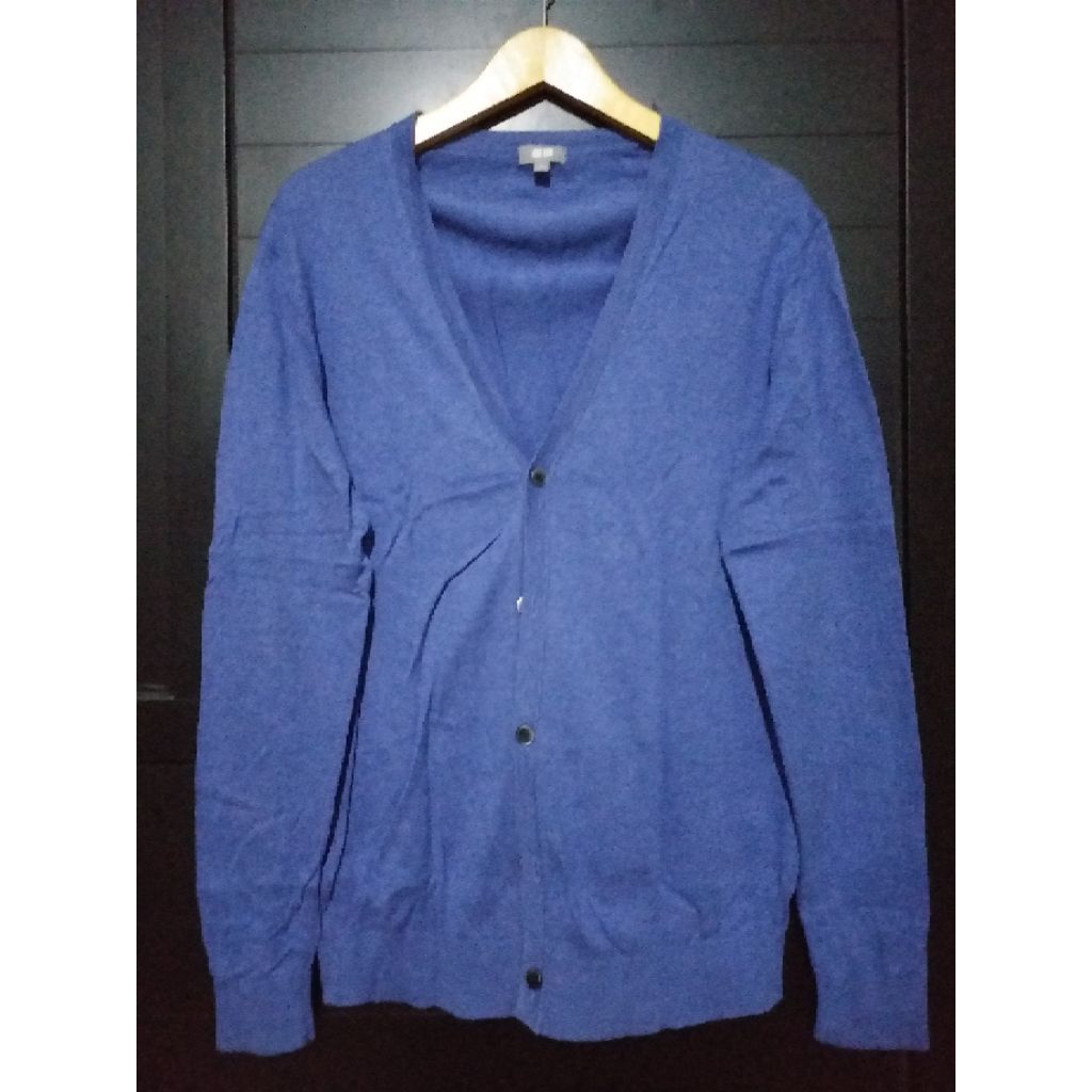 Cardigan Uniqlo Biru Misty