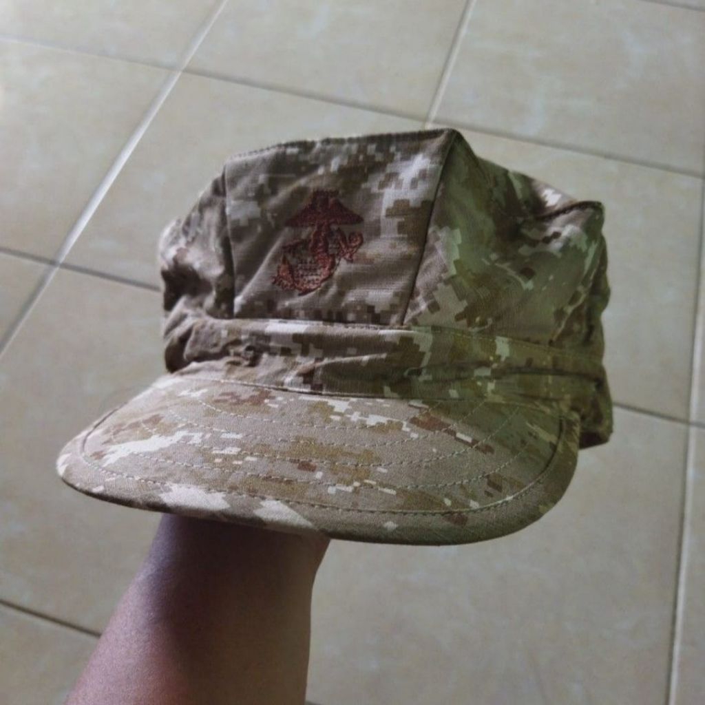 TOPI USMC
