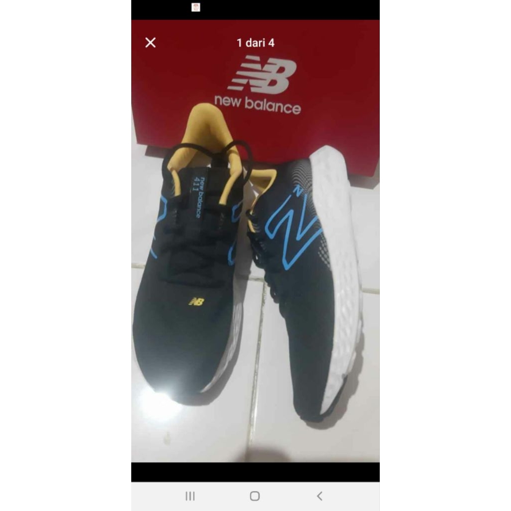 Sepatu olahraga pria NEW BALANCE