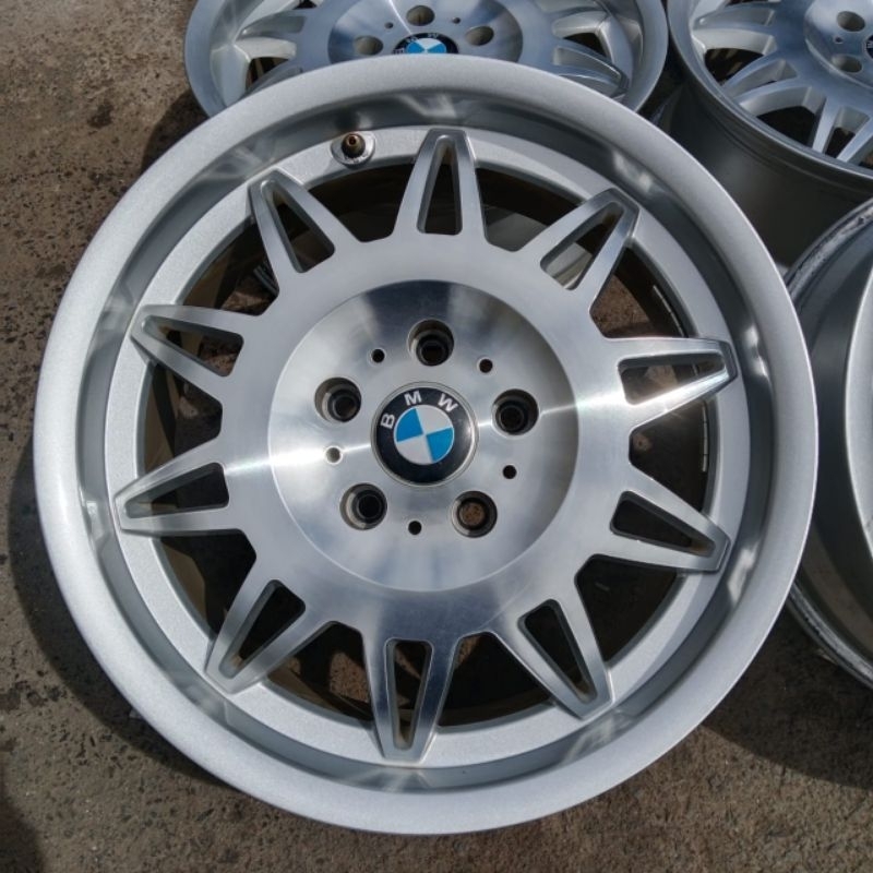 Velg Mobil (Replika) Paket 4 Pcs Bmw E36 Ds1 M3 Style 22 R17 Lebar 7,½ Pcd 5x120 Et30