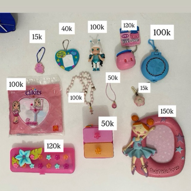 declutter preloved keychain trinkets polly pocket happy house lego fueki molly popmart
