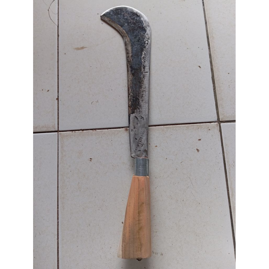 Sabit / Bendo Baja Gagang Kayu Jati Tembus Asli Blora