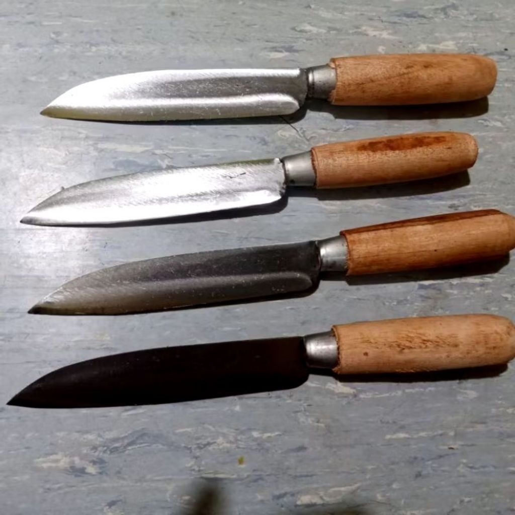 Pisau Dapur Gergaji Tajam Gagang Kayu