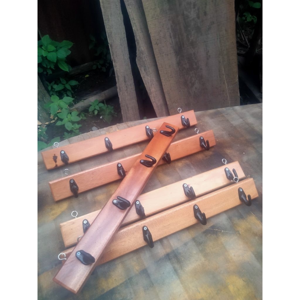 Kapstok kayu, Kapstok gantungan baju, Kapstok hanger kayu tempel dinding