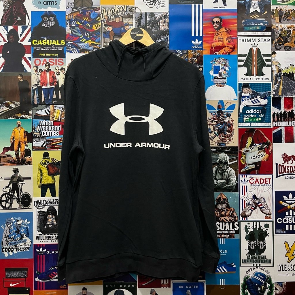 Sweater / Hoodie / Vintage / Second / UNDER ARMOUR