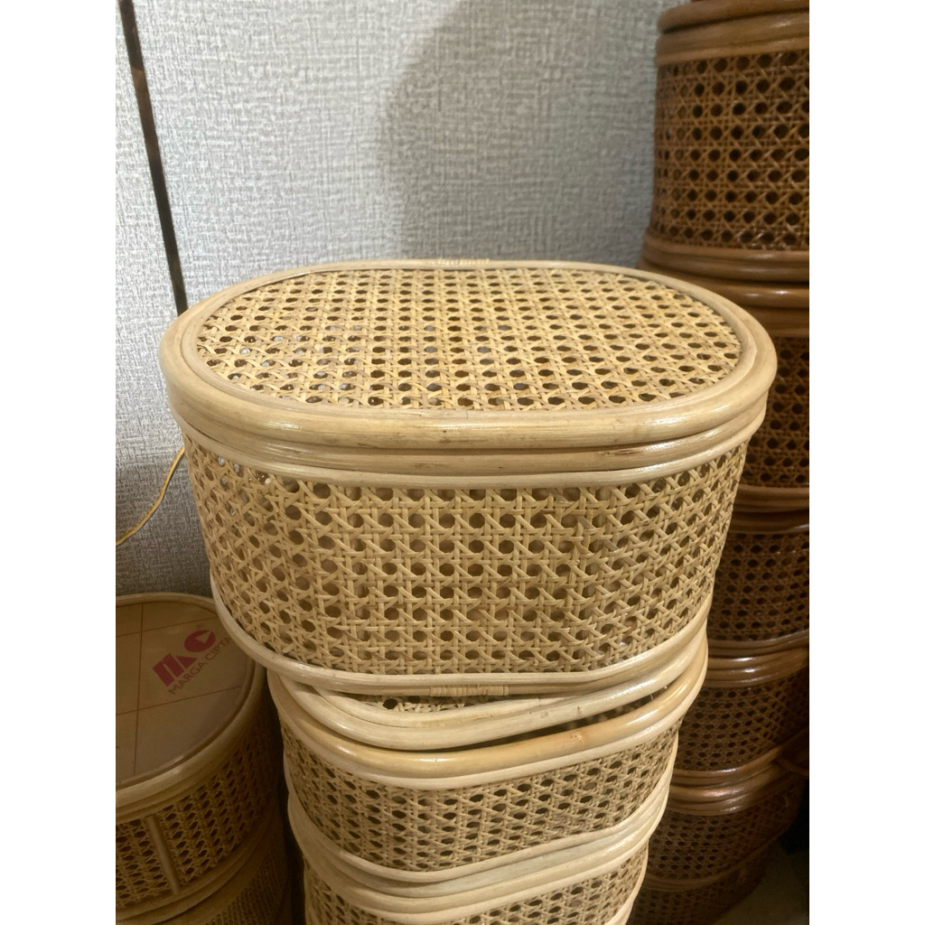 Oval Open Webbing Sedang (35x25x17CM)