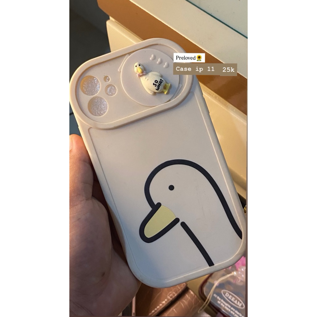 case iphone 11 (preloved)