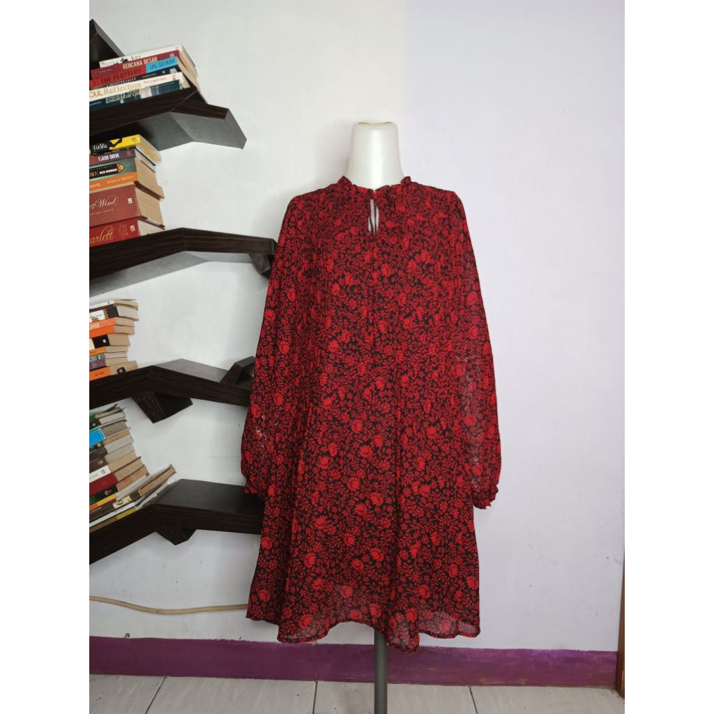 Mango Floral Midi Dress Model Plisket