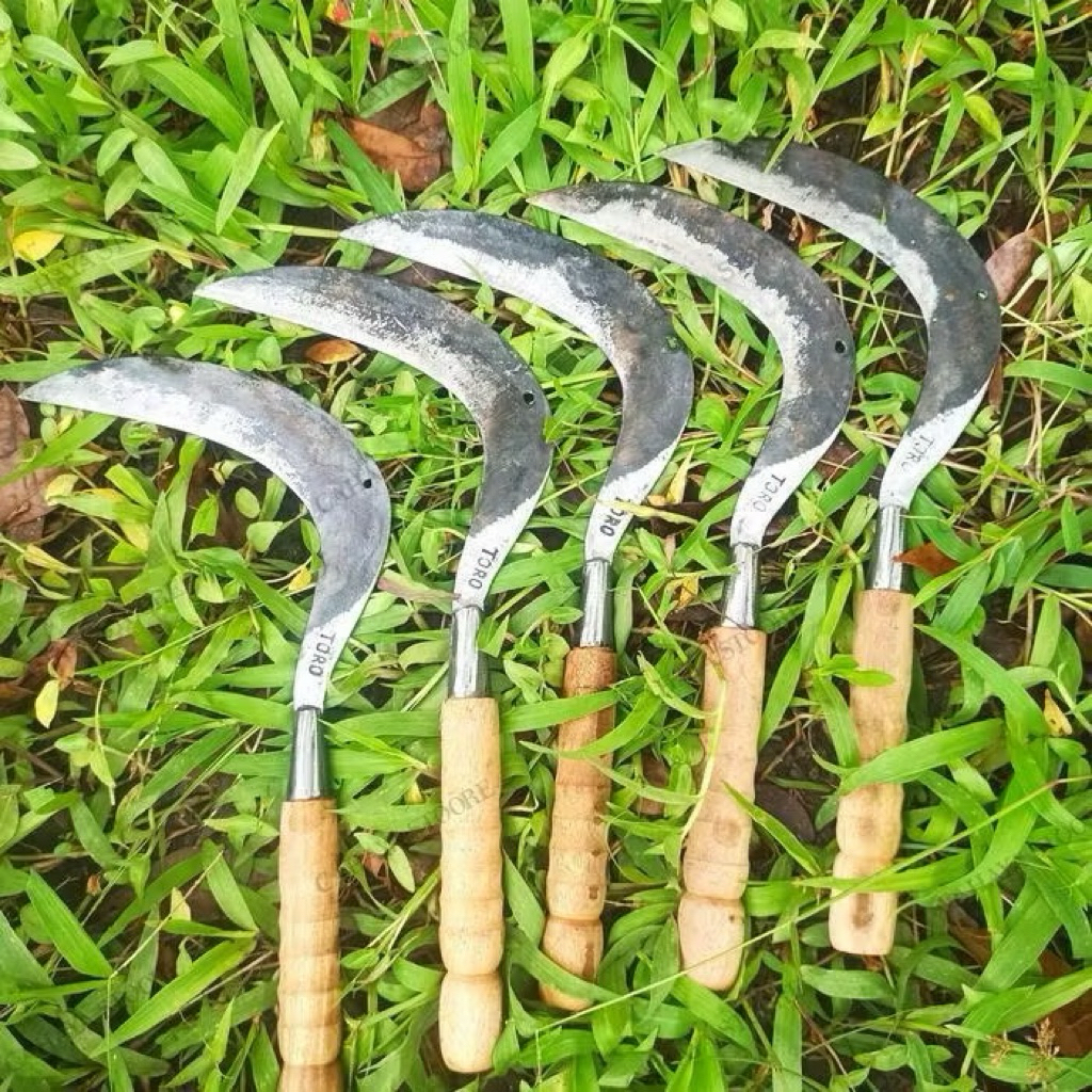 Alat ngarit ngaret Termurah sabit rumput baja bolong tebal berkualitas asli baja sepuhan tua COD zfu