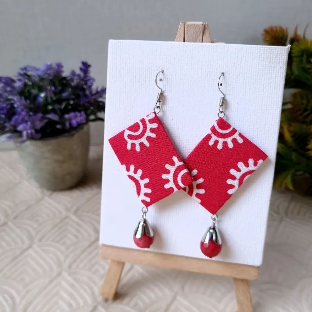 Anting Batik Cap mix batu alam merah