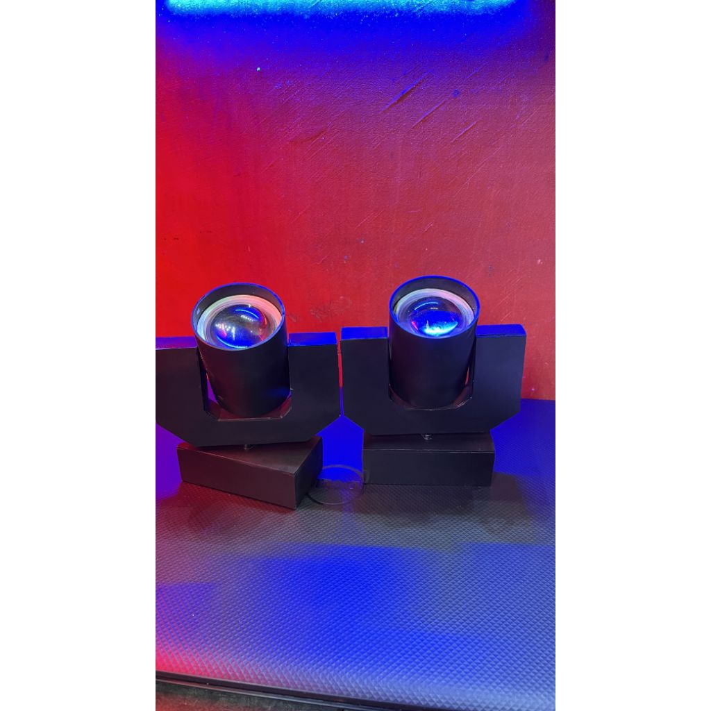 MINIATUR.MOVING.BEAM.RGBW