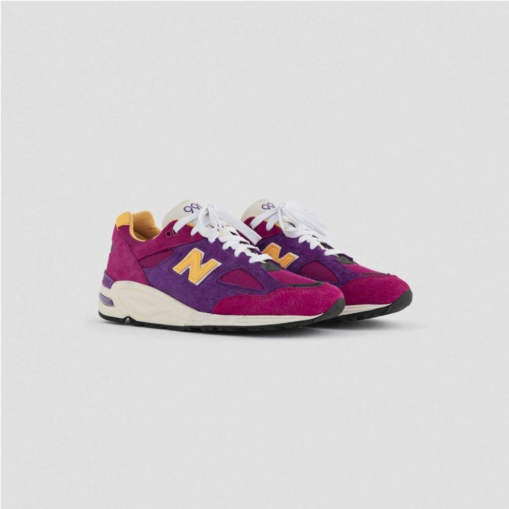 Sepatu Sneakers NB 990 v2 Made in USA M990PY2 Original