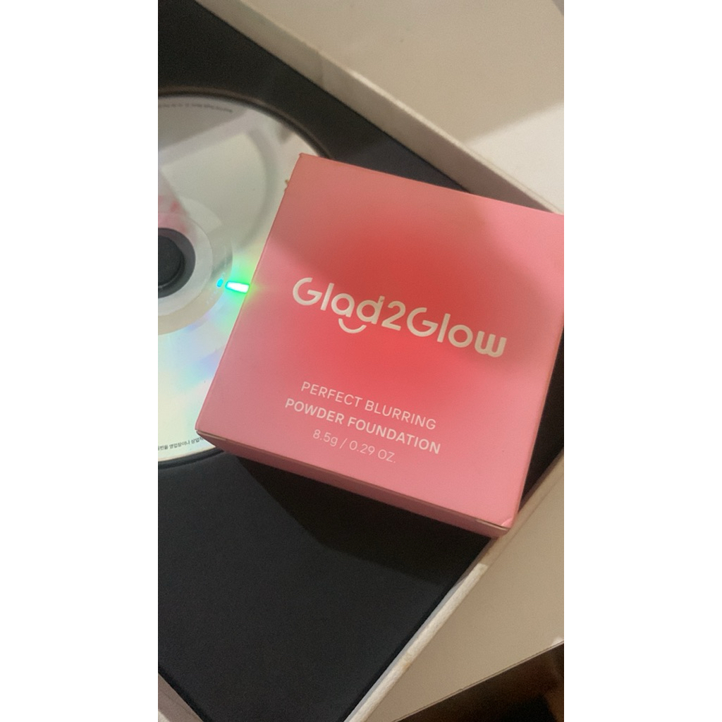 preloved powder foundation glad2glow g2g shade 02 praline cushion bedak make up