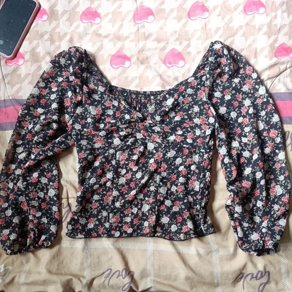 PL BAJU SABRINA DADA KERUT LIKE NEW