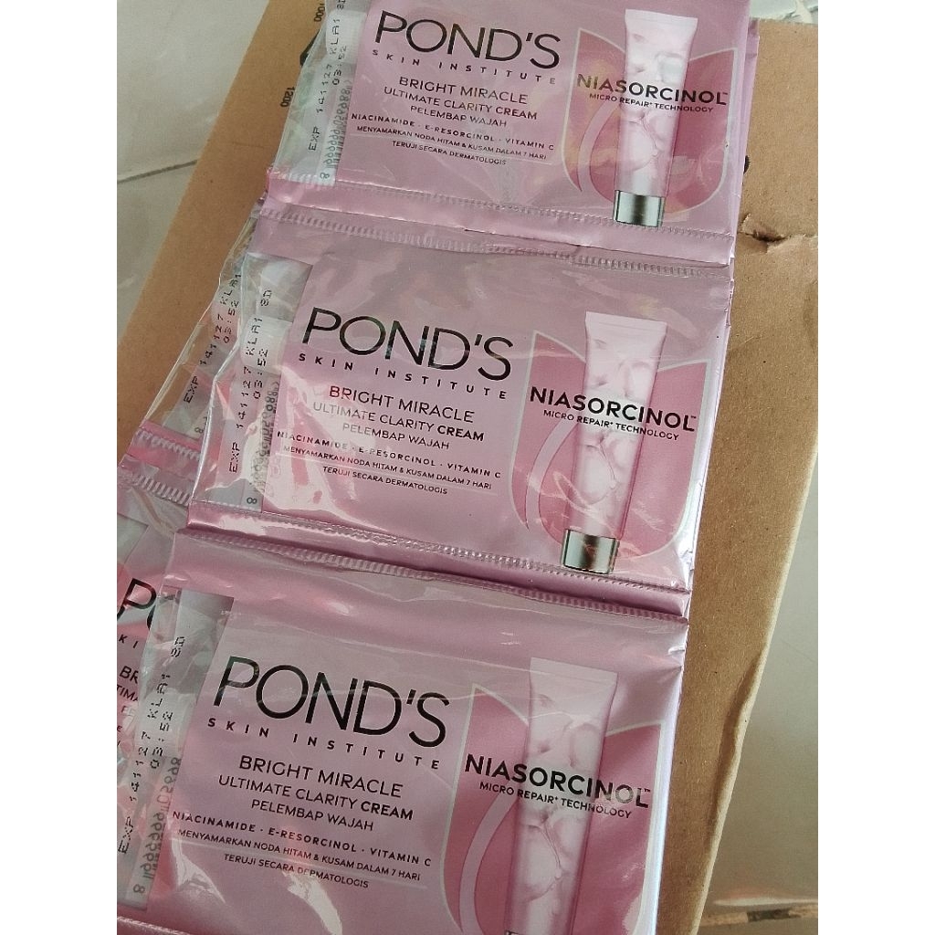 Ponds bright miracle day cream sachet 1 renceng 12pcs
