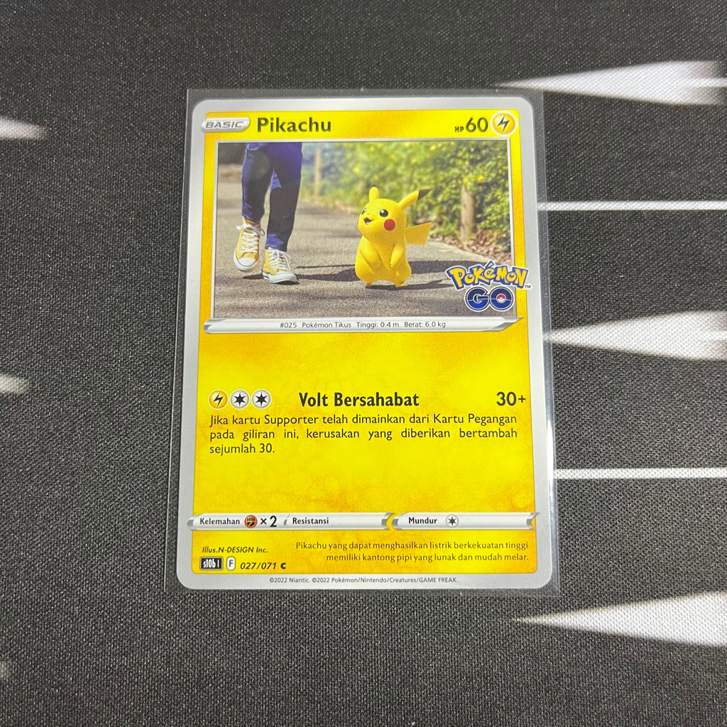 Pokemon TCG Pikachu GO