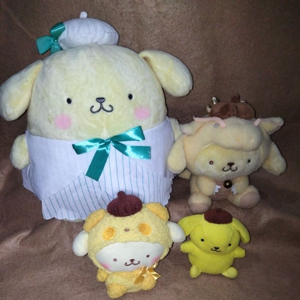 Pompurin jumbo, kostum naga, boneka kecil