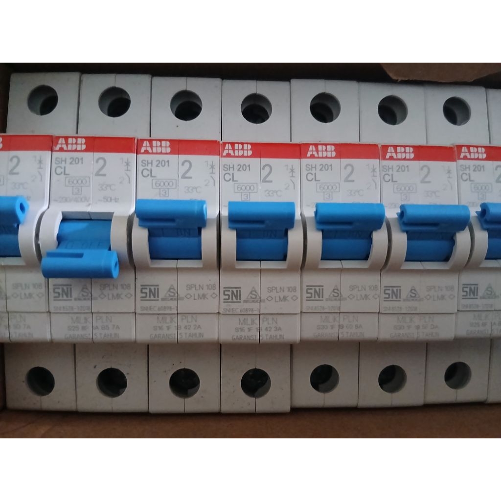 Habiskan Stok  MCB ABB CL 2